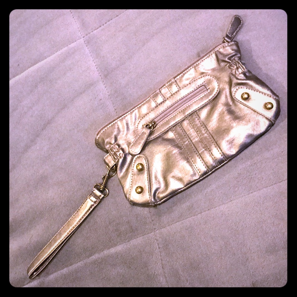 Kirra Metallic Clutch with Strap